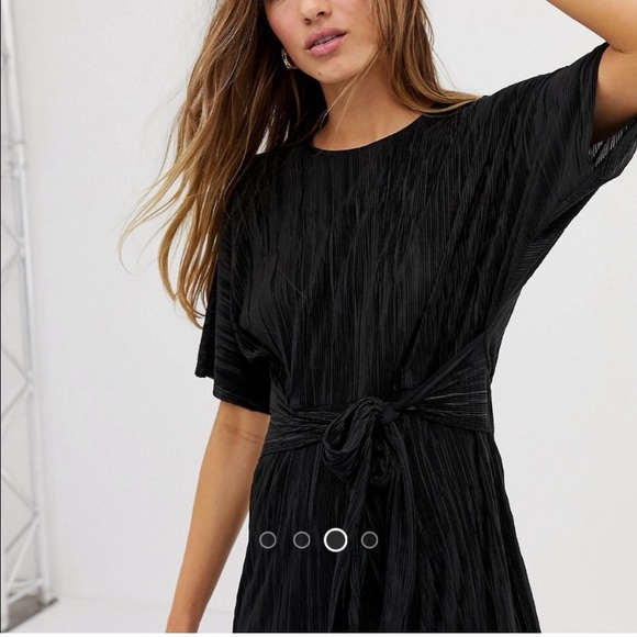 ASOS Design Plisse High Neck Jumpsuit - Picture 4 of 7